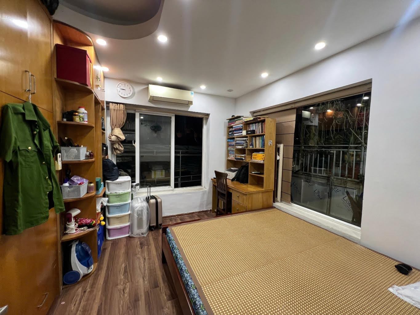 BÁN CĂN HỘ CC PENTHOUSE 3 NGỦ, 120M², Q. HOÀNG MAI - GIÁ CHỈ 4 TỶ X - SỔ ĐỎ ĐẸP - Ảnh 3